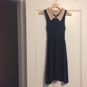 Peter Pan collared sweater dress